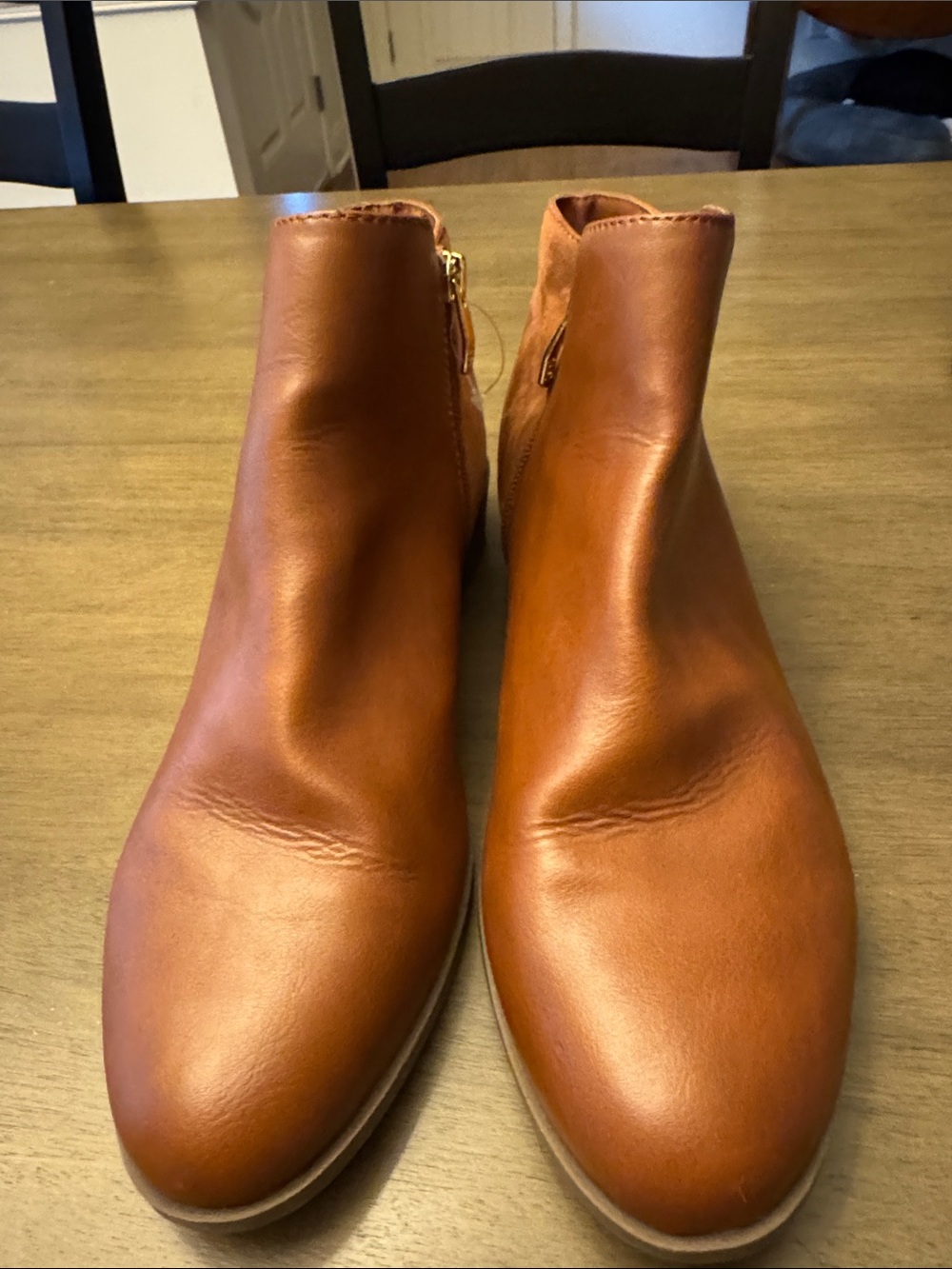 Liz Claiborne Tan/Cognac Faux Leather Ankle Booties